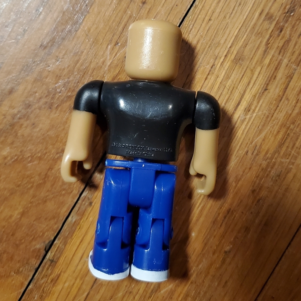 Random Roblox Figures Bundle - Picture 3 of 11